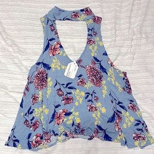 Cute floral summer top with tags